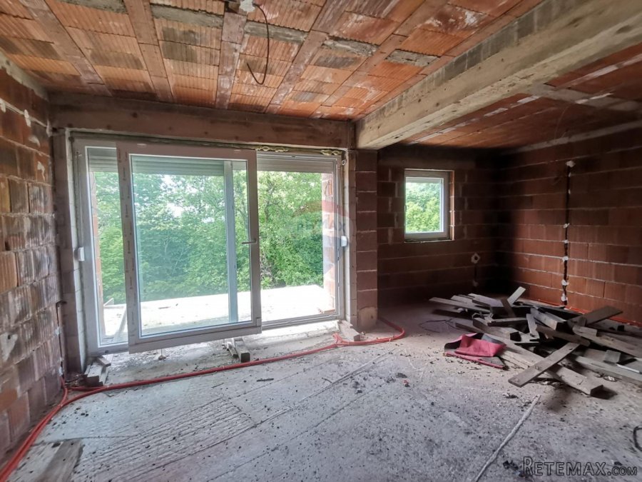 OTOK KRK,DOBRINJ-kuća sa tri apartmana i građevinskim tereno - 7