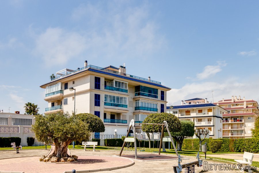 Bonito apartamento en La Mata, Torrevieja. El apartamento..