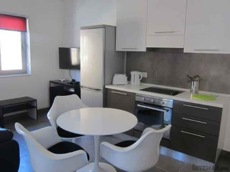 Flat, Luxurious Finish