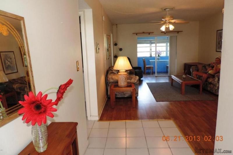 1111 Lake Terrace #201, Boynton Beach..