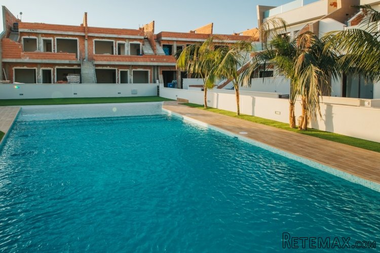 Los bungalow están ubicados en un complejo residencial en.. - 3