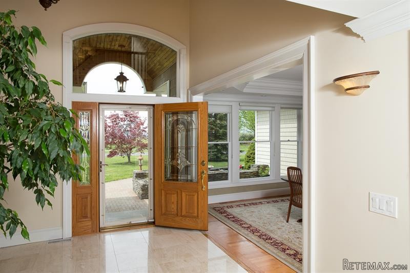 4 bedroom House For Sale: 45 Molly's.. - 2