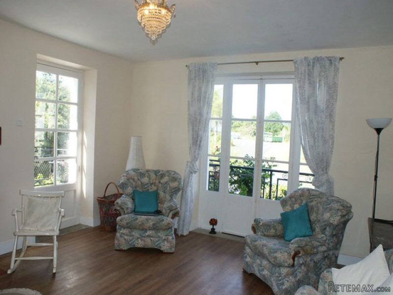 Lovely Renovated 2/3 Bedroomed Village.. - 2
