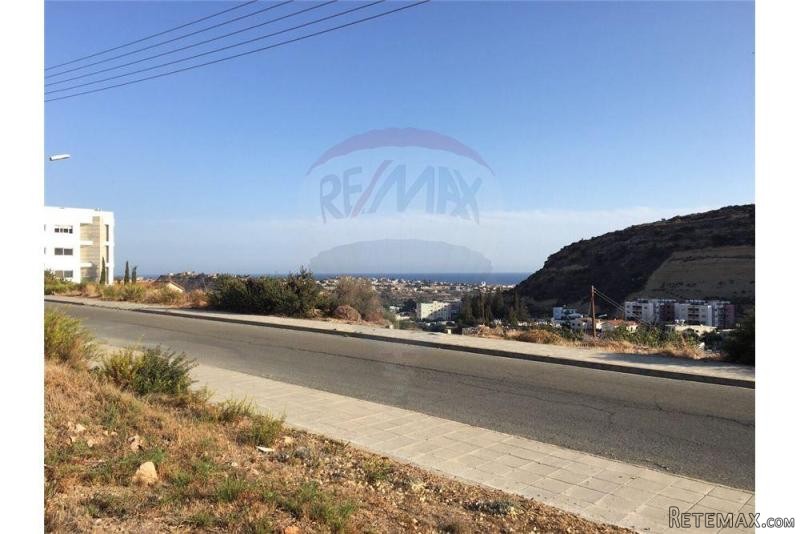 Plot of Land for Building - For Sale -..