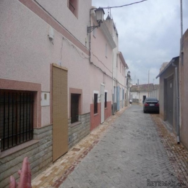 Pinoso, Alicante - 5 Bed Townhouse For..
