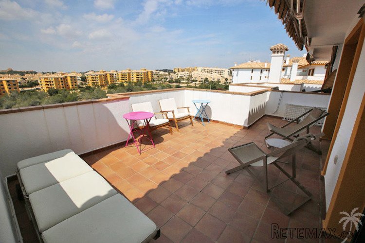 Nice spacious apartment on the top floor with a beautiful.. - 2