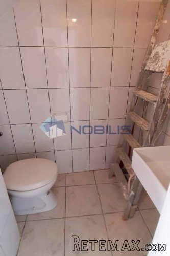 Vis, kamena kuća 120 m2 u centru s dvorištem 30 m2 - 7