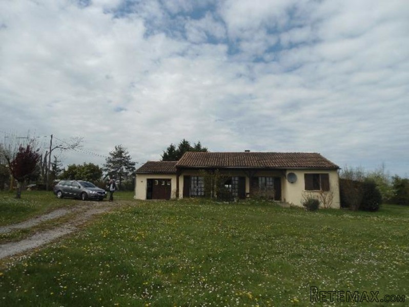 Bungalow With Garden And Garage - 2