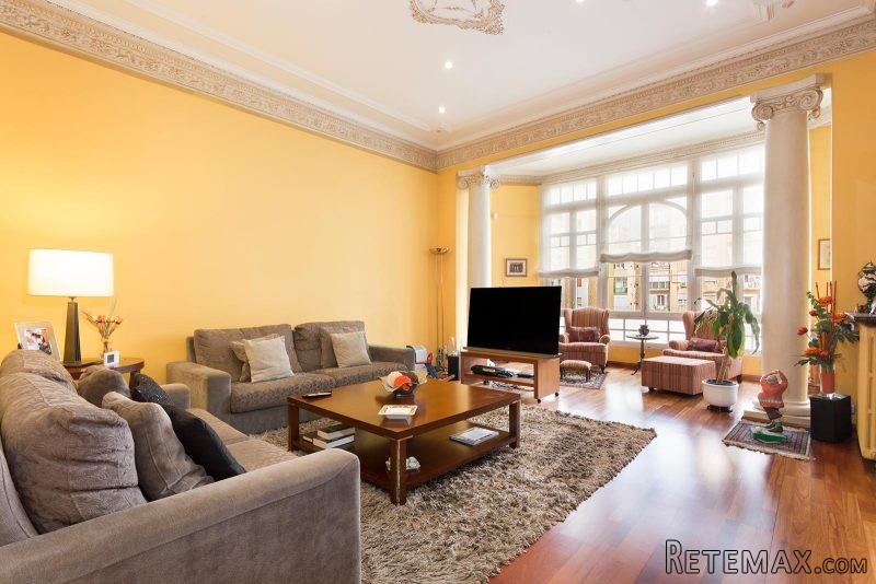 Manorial apartment for sale in Barcelona