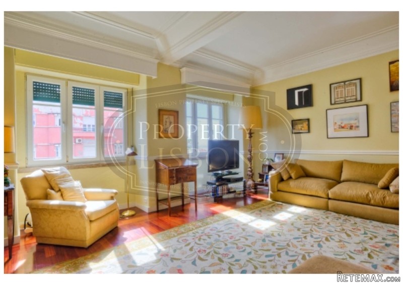 Amazing 4+1 high ceiling 250sqm..