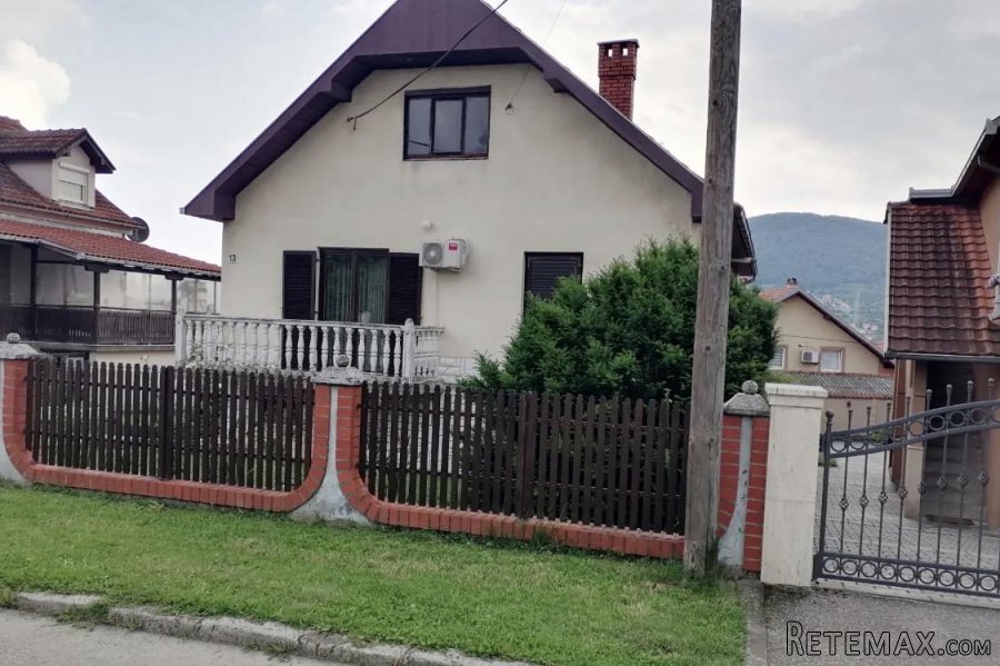 Na prodaju porodicna kuca u Arandjelovcu - 2