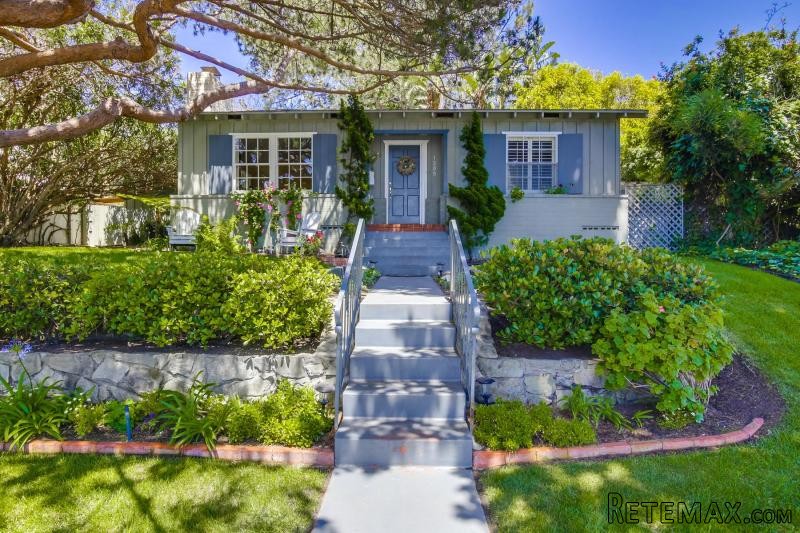 1205 Stratford Court