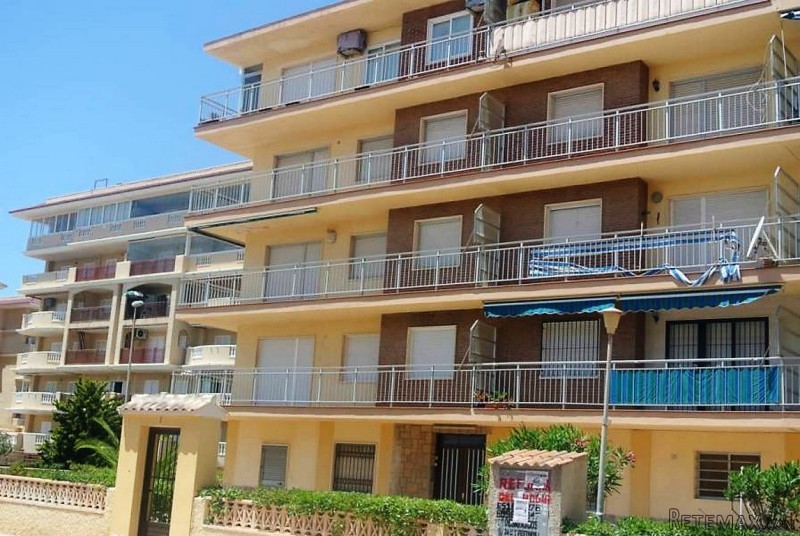2 bedroom, 1 bathroom Apartment, (build..