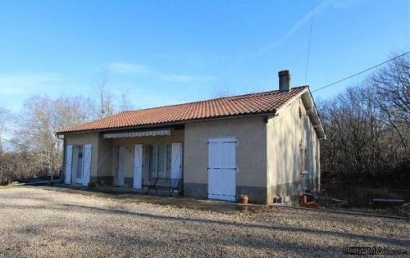 3 Bedroom Bungalow Set On 1 Acre Of.. - 2