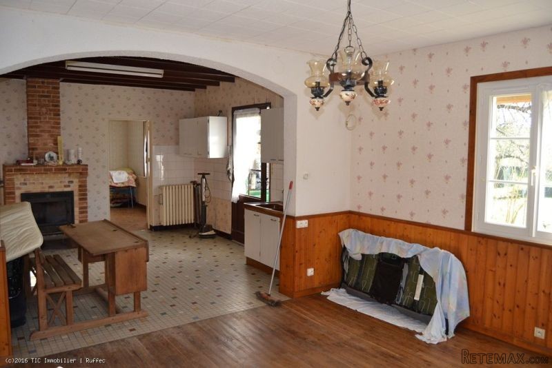 3 Bedroom Property With No Close.. - 2
