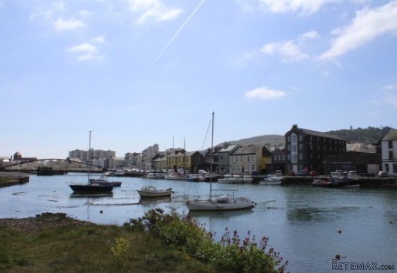 4 Thurwood Place, West Quay, Ramsey - 2