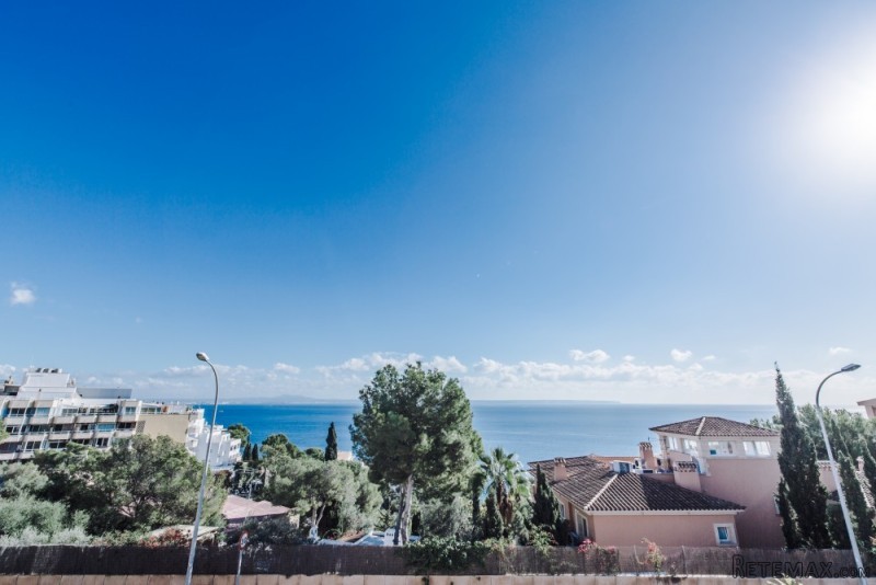 Terraced House With Sea View In A..