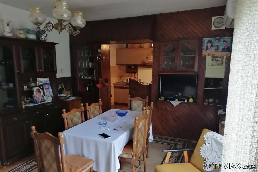Na prodaju porodicna kuca u Arandjelovcu - 9