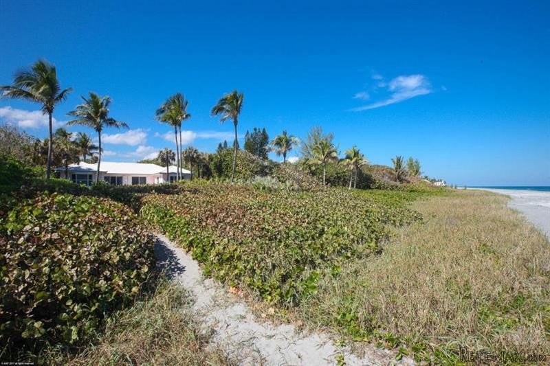 5 bedroom Residence For Sale: Hobe.. - 2