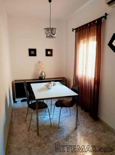 Departamento muy luminoso, 4 planta (sin ascensor)..