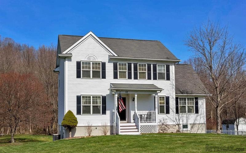 3 bedroom House For Sale: 52 Reynolds.. - 2
