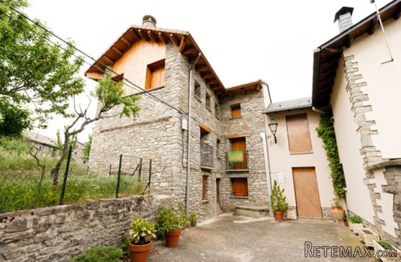 3 Bedroom Apartment in Fiscal, Huesca