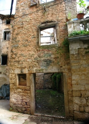 Istra, Vodnjan, kamene ruševne kuće - 3