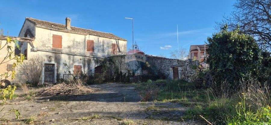 Poreč, okolica - starina sa velikim potencijalom i pogledom - 2