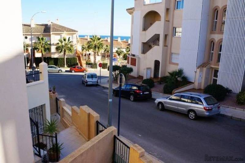 3 Bedroom 2 Bathroom Apartment In.. - 2