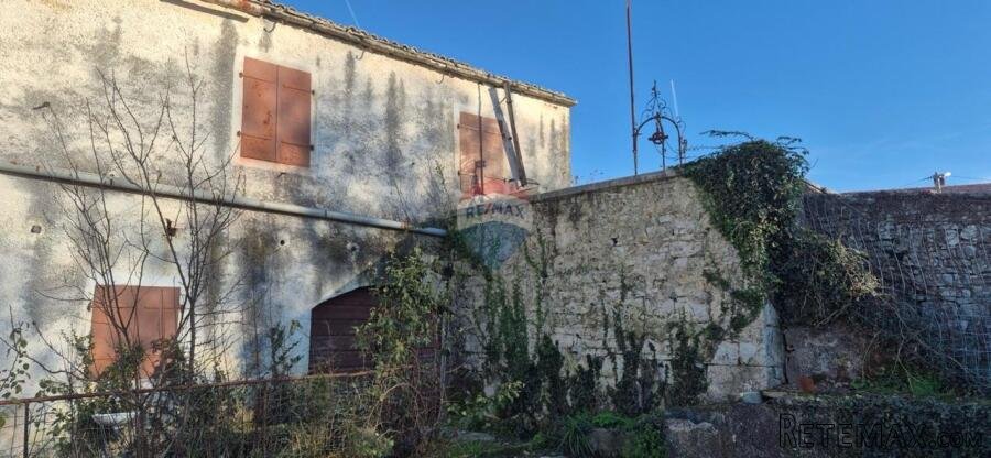 Poreč, okolica - starina sa velikim potencijalom i pogledom - 3