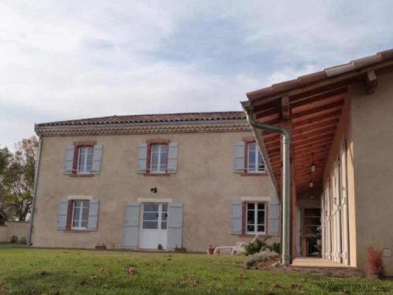 4 Bedrooms - House - Midi-Pyrenees -.. - 2
