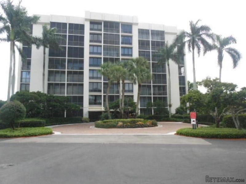 6815 Willow Wood Dr #4025, Boca Raton..