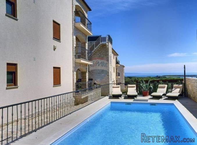 Medulin, Ližnjan, ekskluzivni apartman s vrtom i bazenom