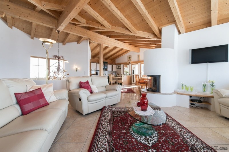 Ski In - Ski Out: The Perfect Location..