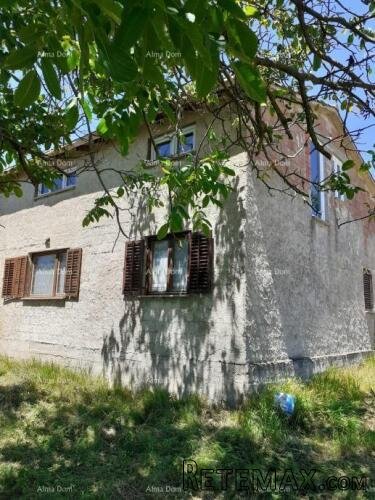 Prodaja kuće s dvije građevinske parcele – Tinjan