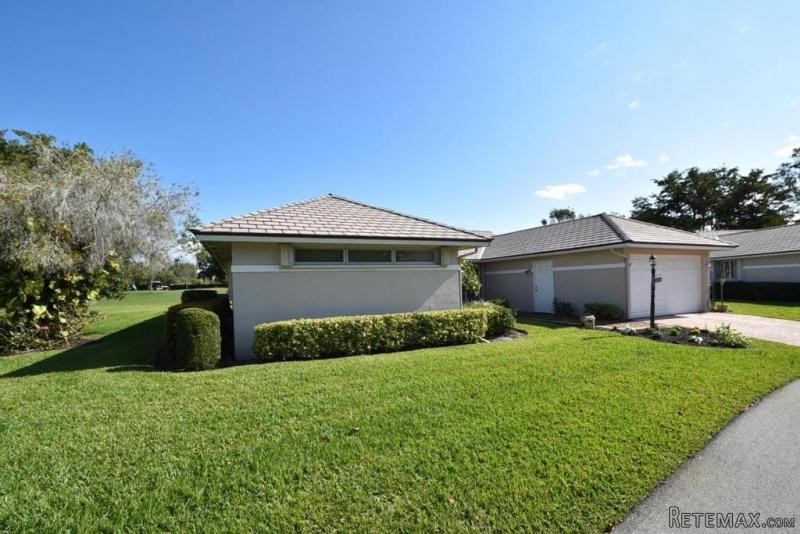 11591 N Lake Dr, Boynton Beach, FL -.. - 2