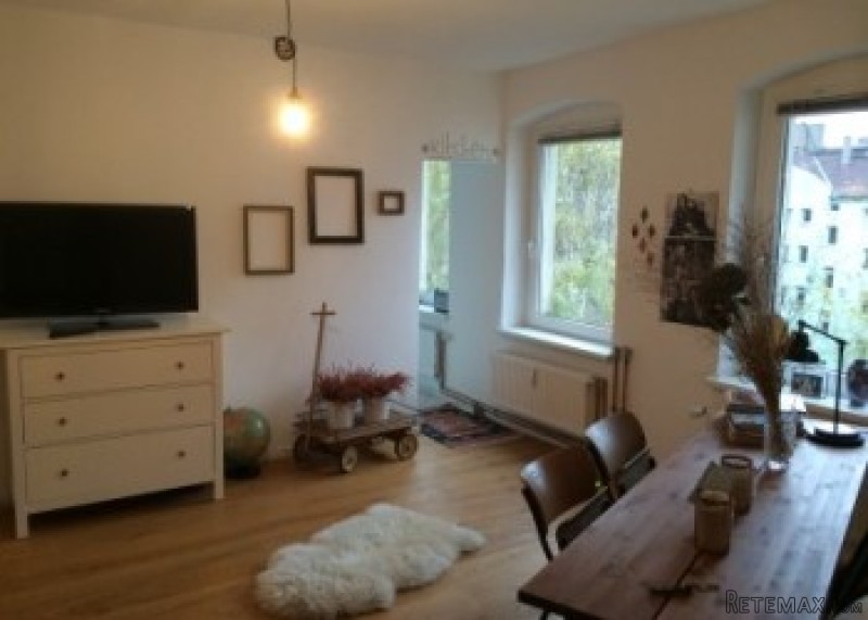 Moblierte 1-Zimmer Wohnung Zu Verkaufen..