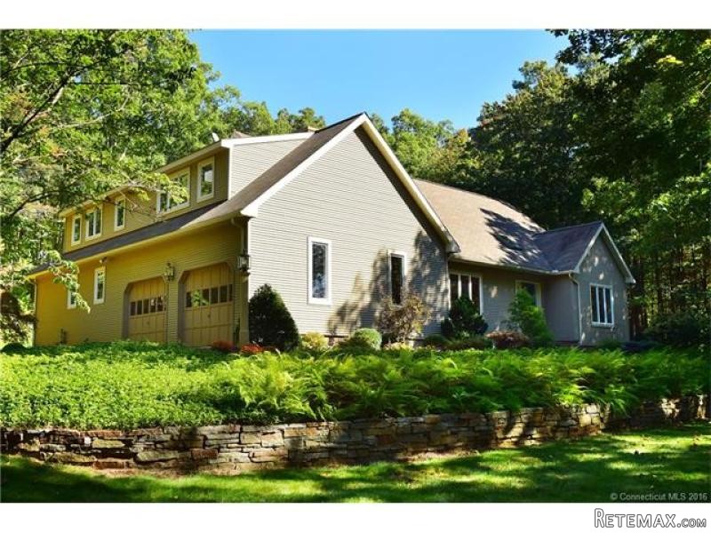 3 Bedrooms - Cape Cod, Contemporary -.. - 2