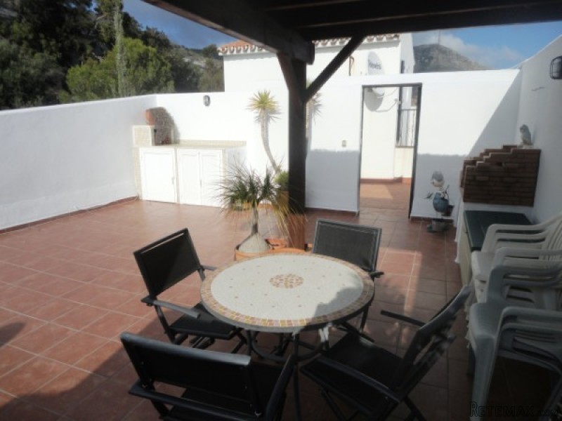 Spectacular views and roof terrace - 2