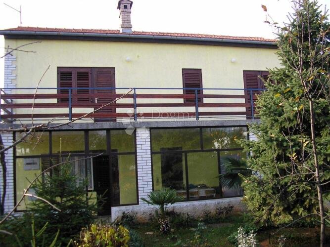 Kuća, 300 metara od mora i pogledom na Brijune - 2