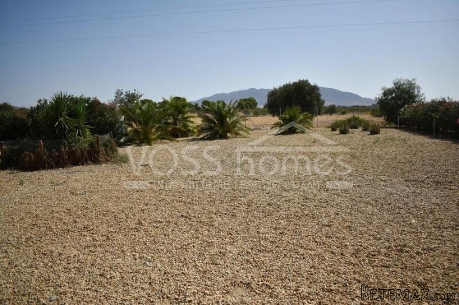 RESERVED APRIL 2022 - Large 4 / 5 bed, 3 bath, recently.. - 13