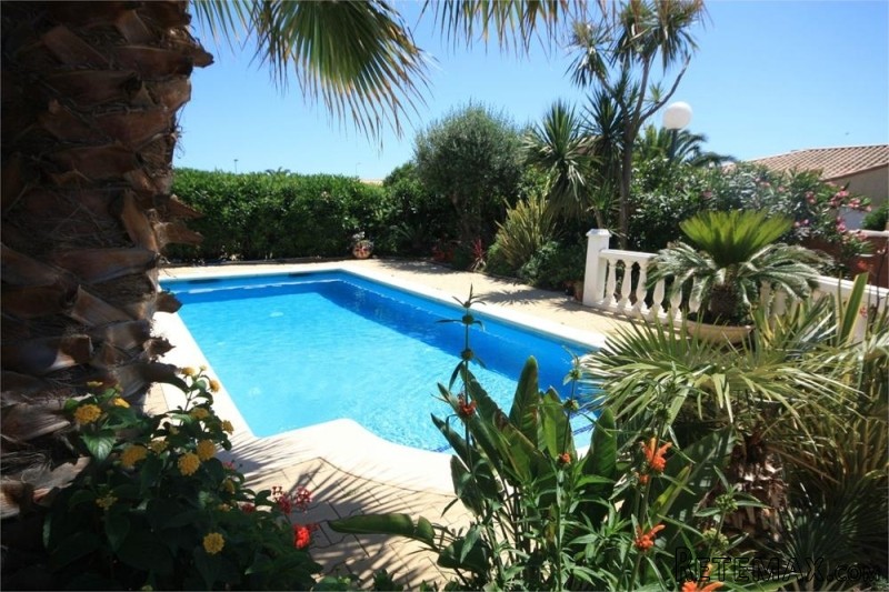 Superb Semi Detached Villa With Pool