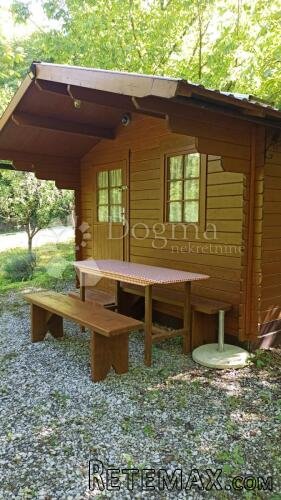 Zemljište sa dozvoljenom gradnjom objekta do 100m² nadomak Z - 3