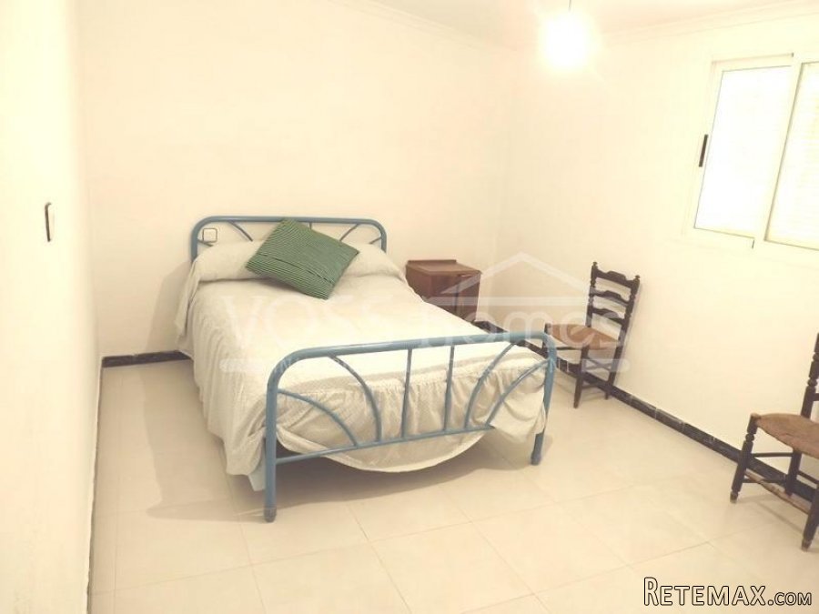 ABSOLUTE BARGAIN......A semi detached (but totally private).. - 14