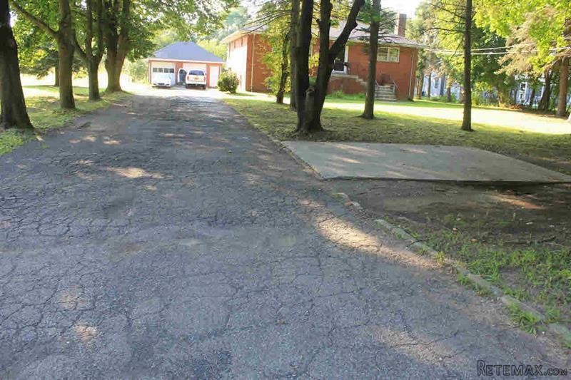 Flat For Sale: 1425 Route 82 Hopewell..