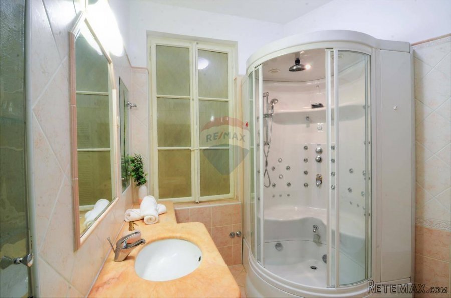 OPATIJA CENTAR - DVOETAŽNI STAN U STAROJ VILI NA ODLIČNOJ LO - 6