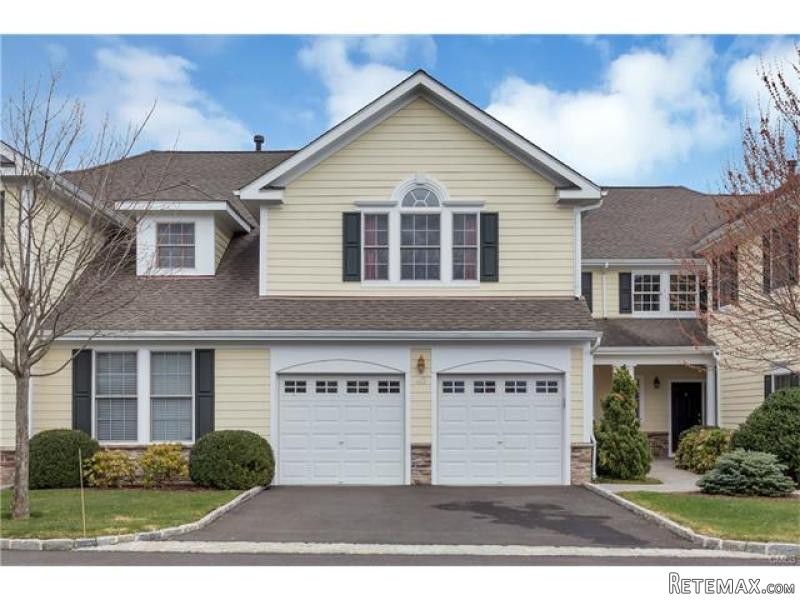 3 bedroom Apartment For Sale: 40 TERRA..