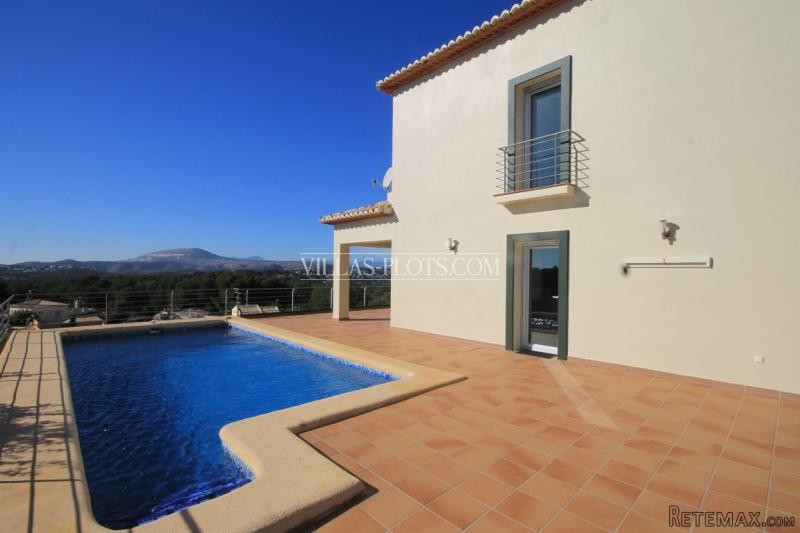 4 Bedroom Villa In Javea - 2