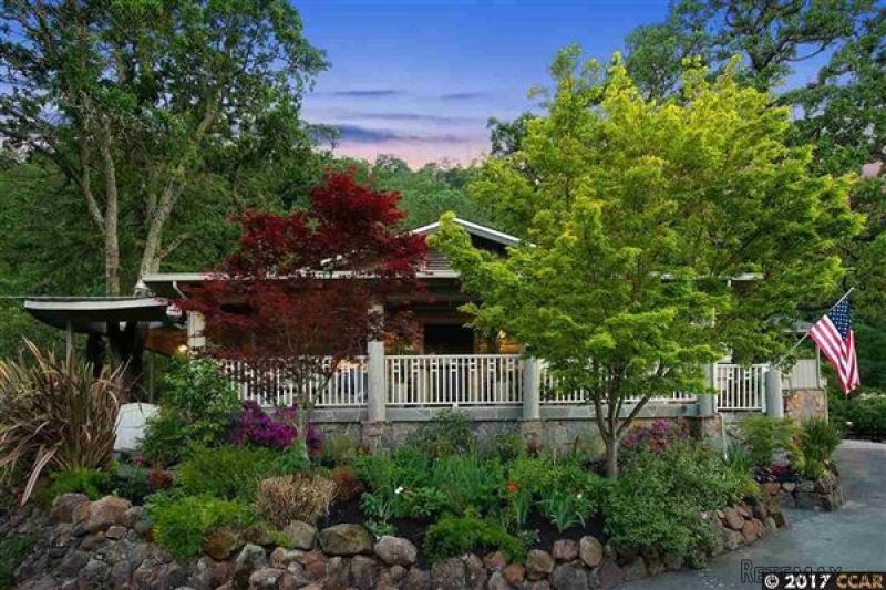 5 Bedrooms - House - CA - For Sale