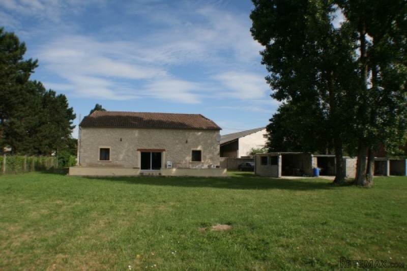 APS1791 Stone house with 3 bedrooms in..
